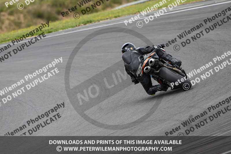 cadwell no limits trackday;cadwell park;cadwell park photographs;cadwell trackday photographs;enduro digital images;event digital images;eventdigitalimages;navarra;no limits trackdays;peter wileman photography;racing digital images;trackday digital images;trackday photos